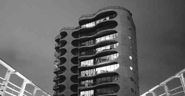 智能机器人抹灰减少材料损耗