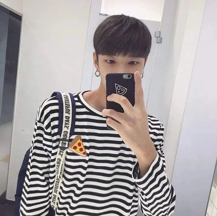 凌发慧逸