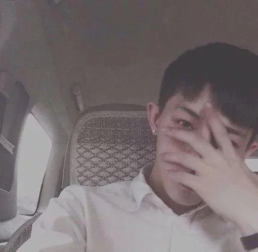 梅彦亮初