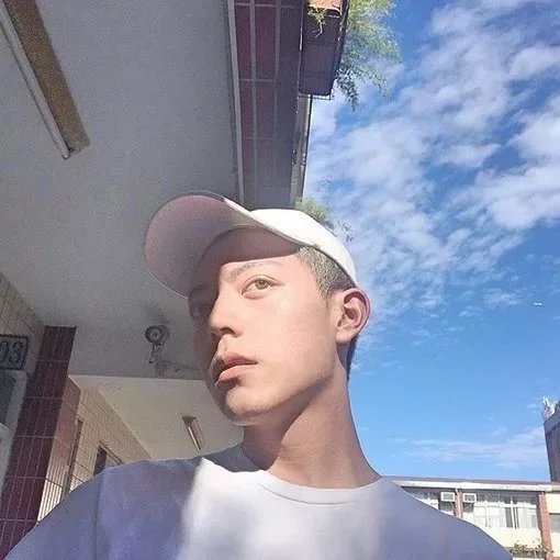 宇文烟莎鹏