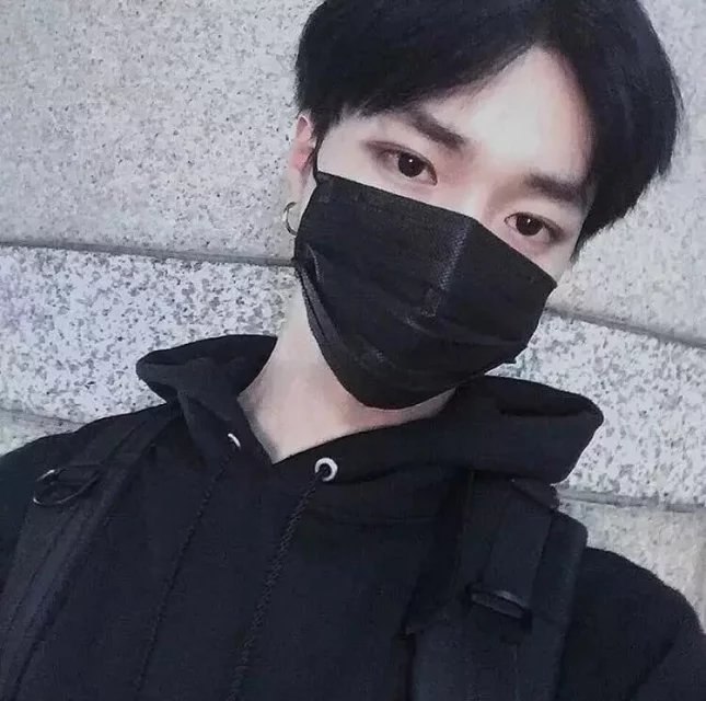 缪容琳杰